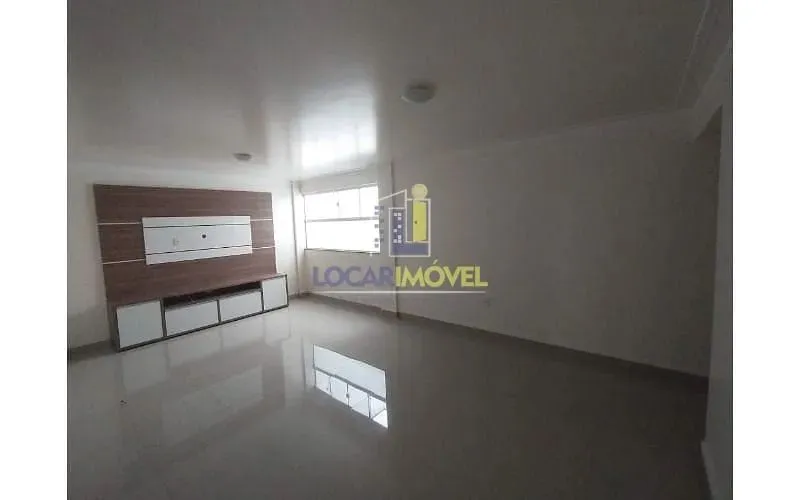Apto com 135m2 contendo 4 quartos sendo 2 suítes no Bairro Boa Vista