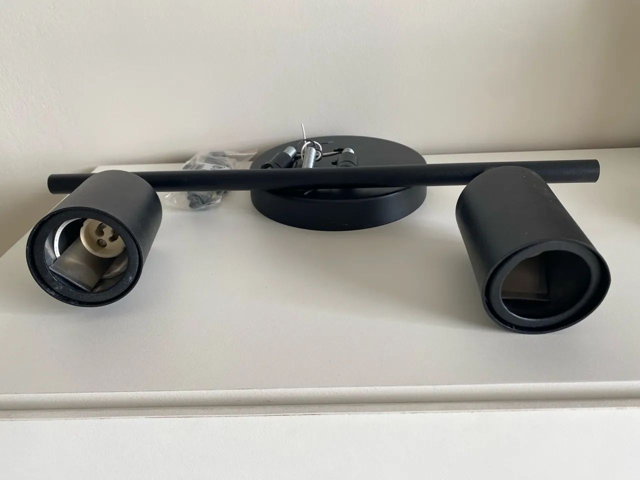 Trilho spot industrial com 2 lampadas