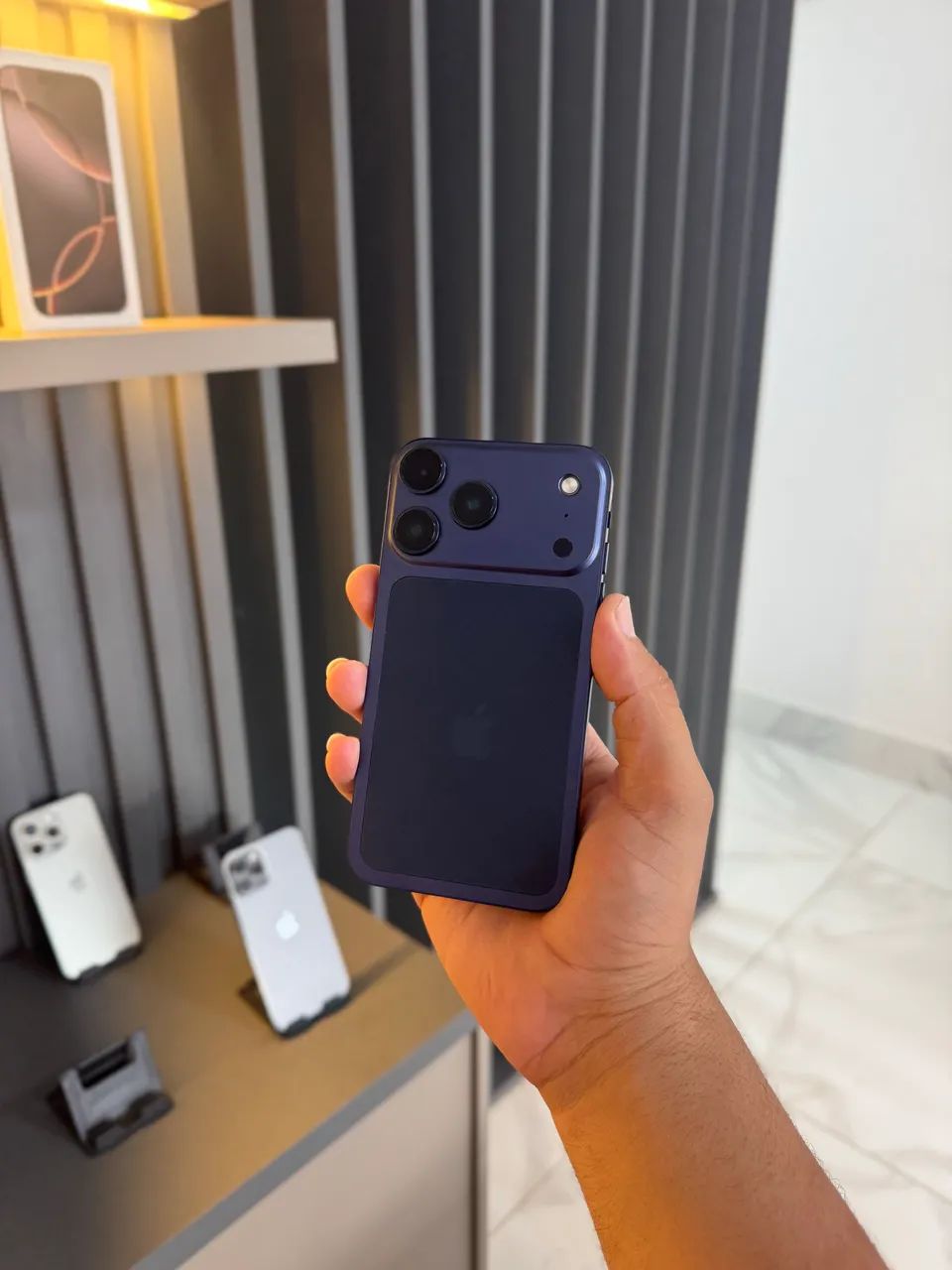 iPhone XR transformado para 17 Pro - Celulares e Smartphones
