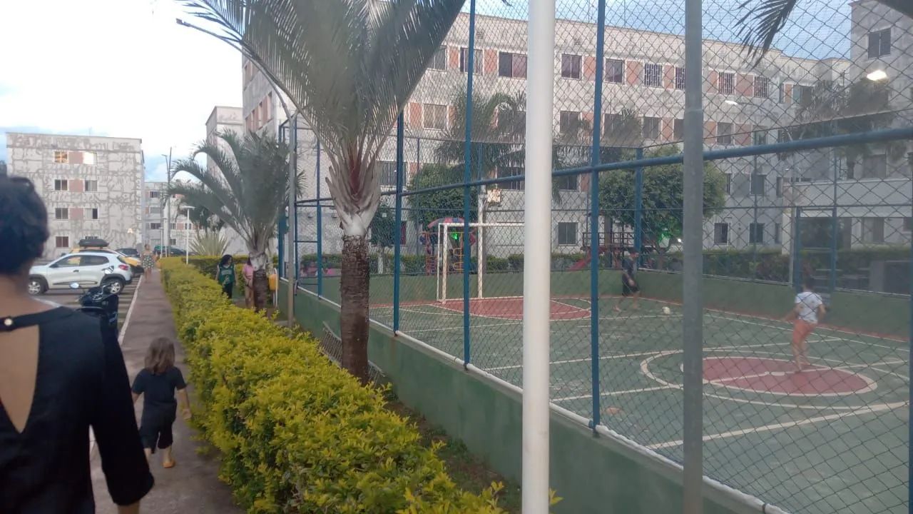 Alugo apartamento condomínio belo Stela c