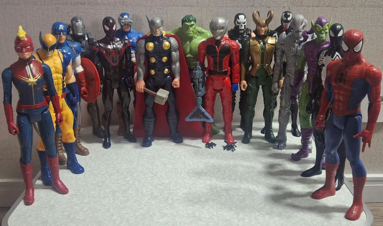 Pack Bonecos Marvel Titan Hero Hasbro 30 cm - Foto 2