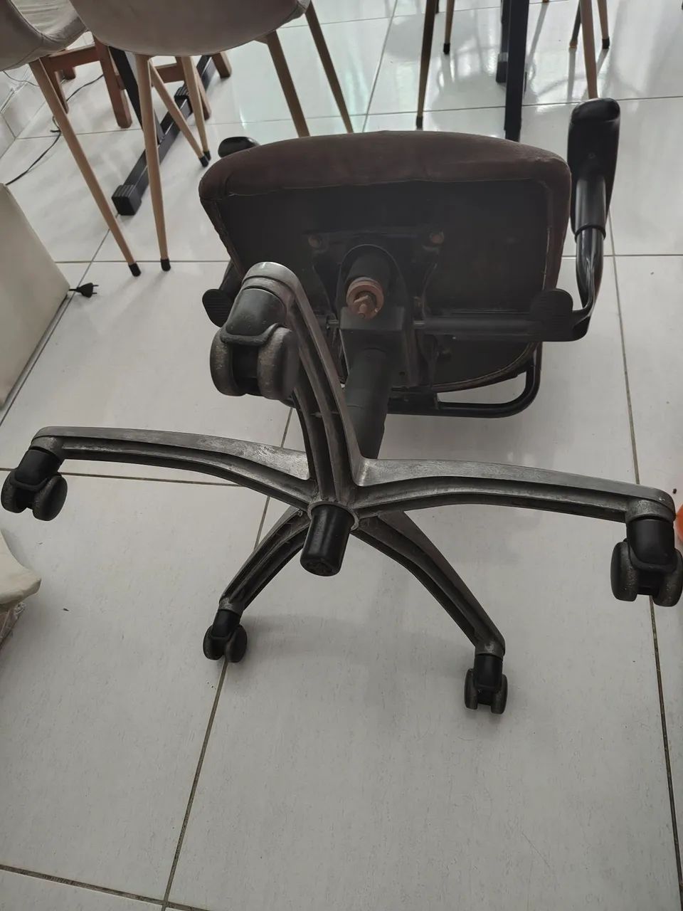 Cadeira de Escritório  - Foto 3