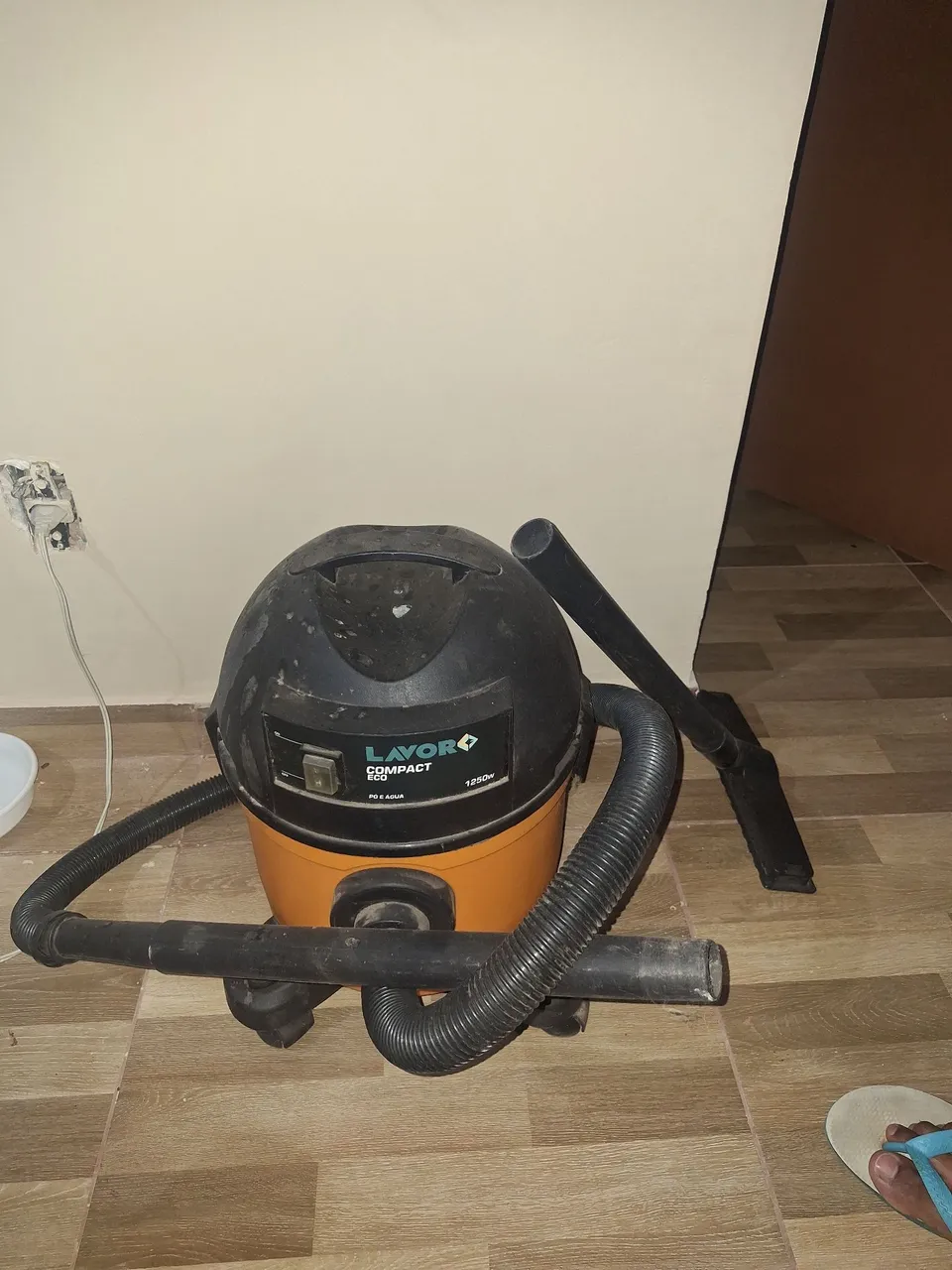 Aspirador de Pó Lavor Compact Eco 1250w