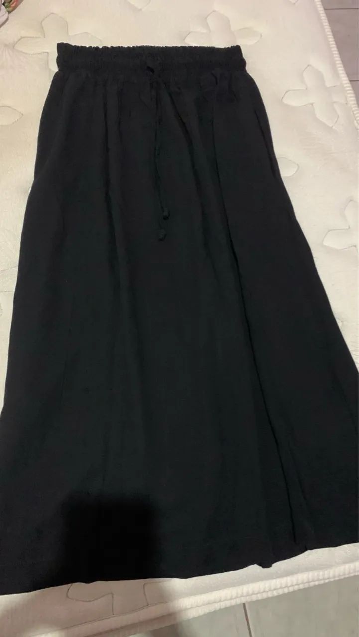 Saia preta feminina tamanho P nova nunca usada  - Foto 5