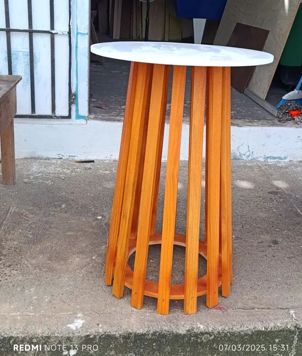 Mesa de centro em madeira - Foto 4