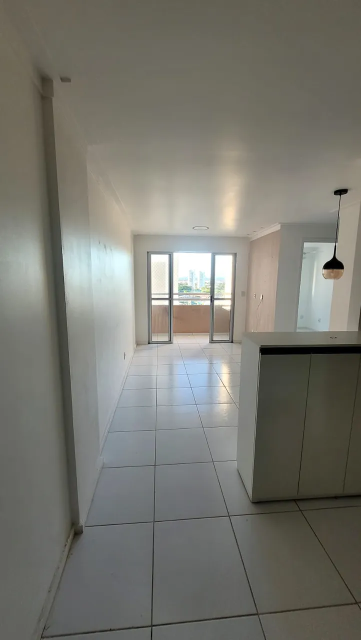 Apartamento com 3 quartos, suíte e varanda, andar alto, no Antares, Próximo do Shopping Pá