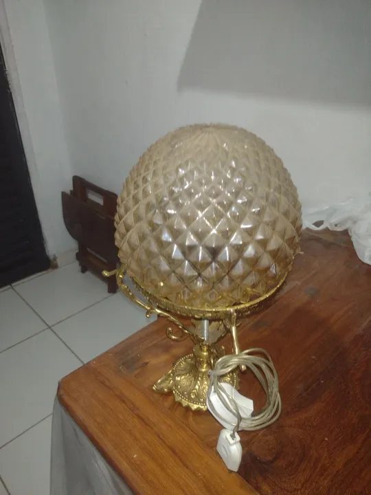 Luminária de Mesa Vintage em Cristal