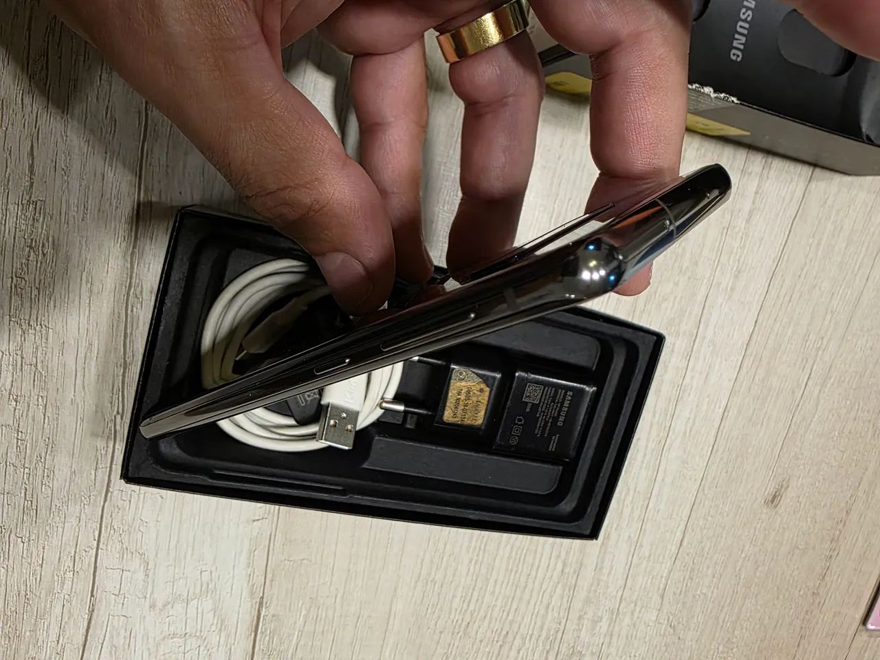 Samsung Galaxy S10 128gb - Foto 2