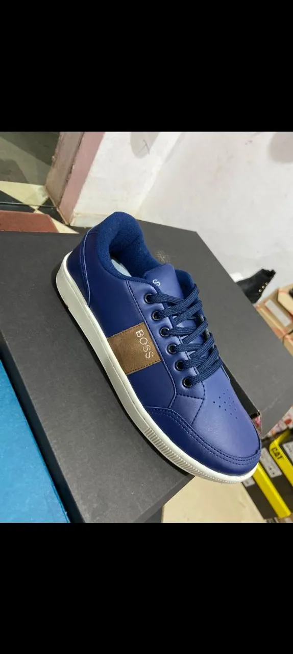 Tênis Boss Azul Marinho - Conforto e Estilo