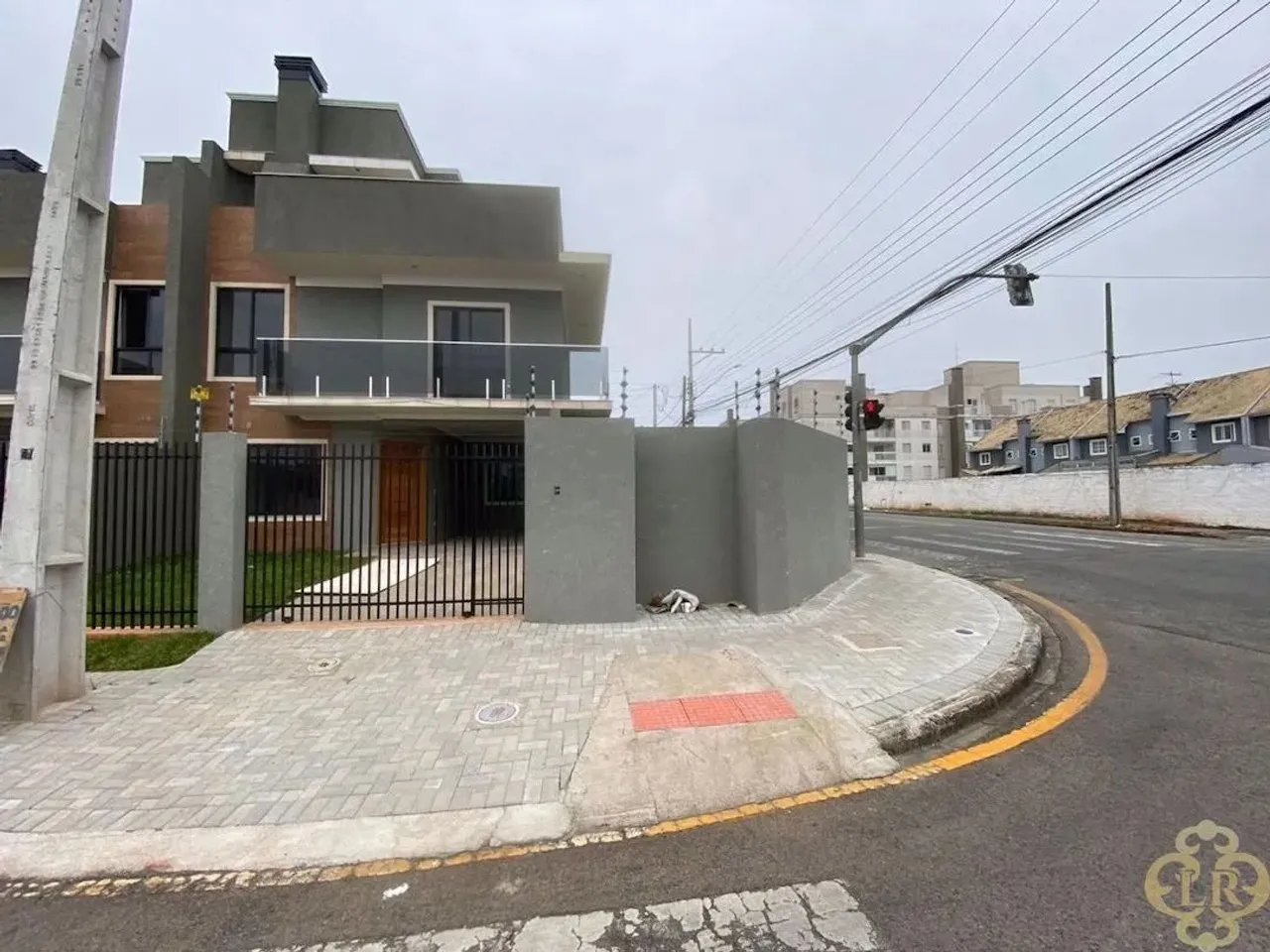 Sobrado Residencial à venda, Uberaba, Curitiba - SO0057.