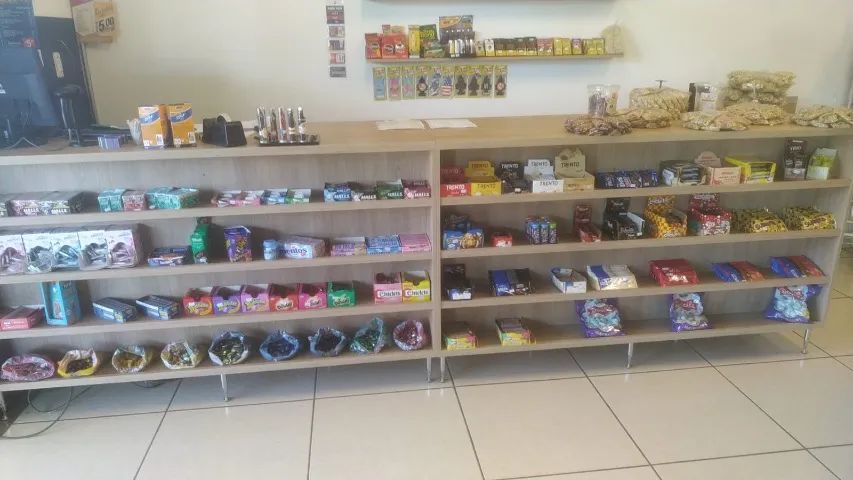 Móveis MDF - balcão, prateleira e gôndolas expositoras - Foto 3