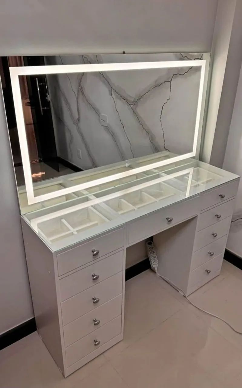 Penteadeira com Espelho Iluminado e Gavetas - Foto 3