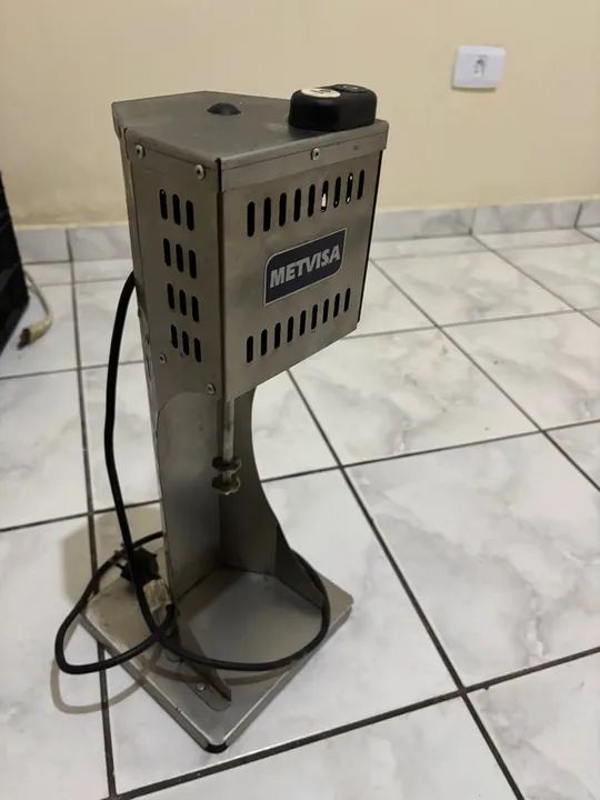 Batedor de Milk Shake semi novo - Foto 2