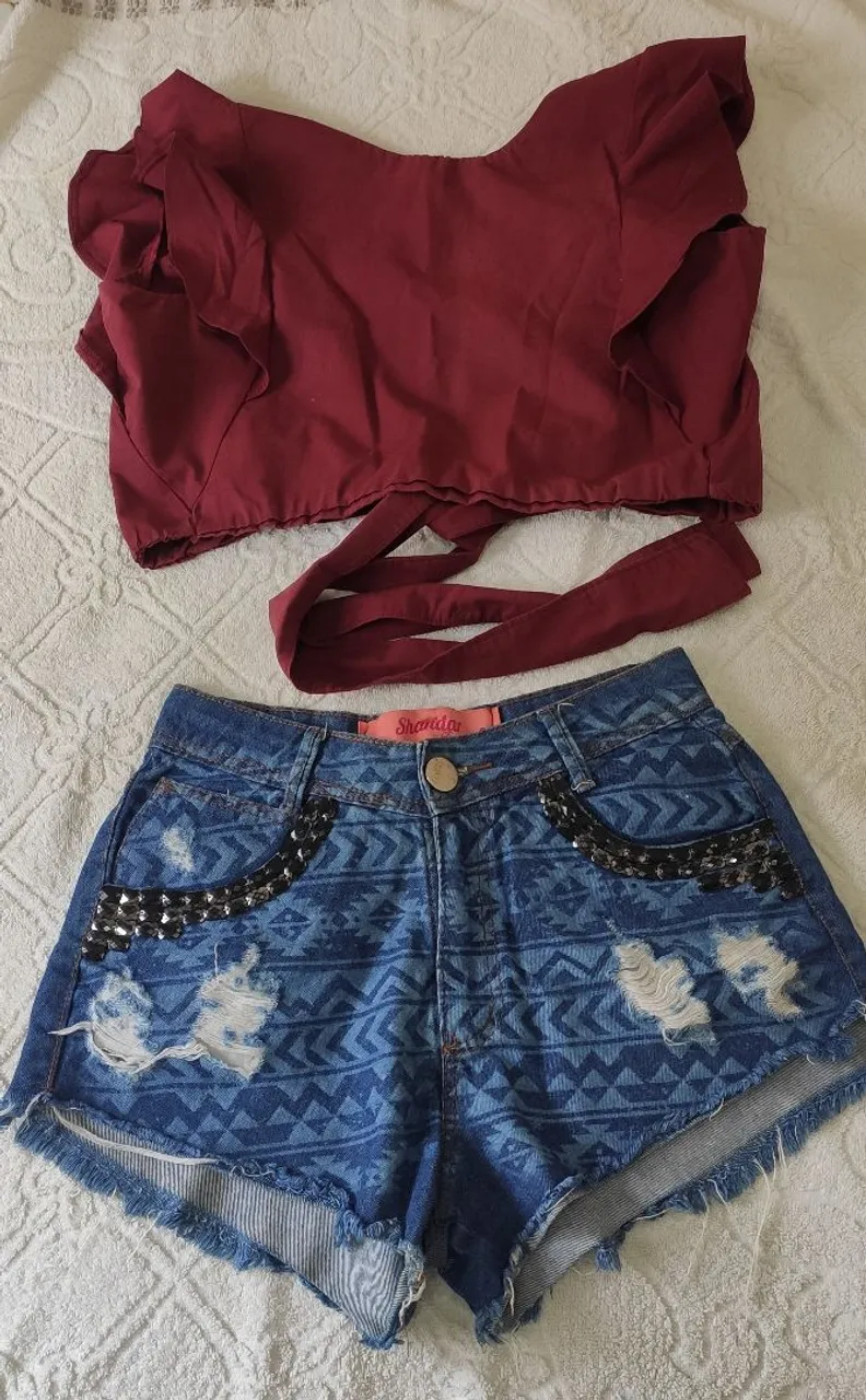 Conjunto cropped top e short jeans 15 reais o conjunto