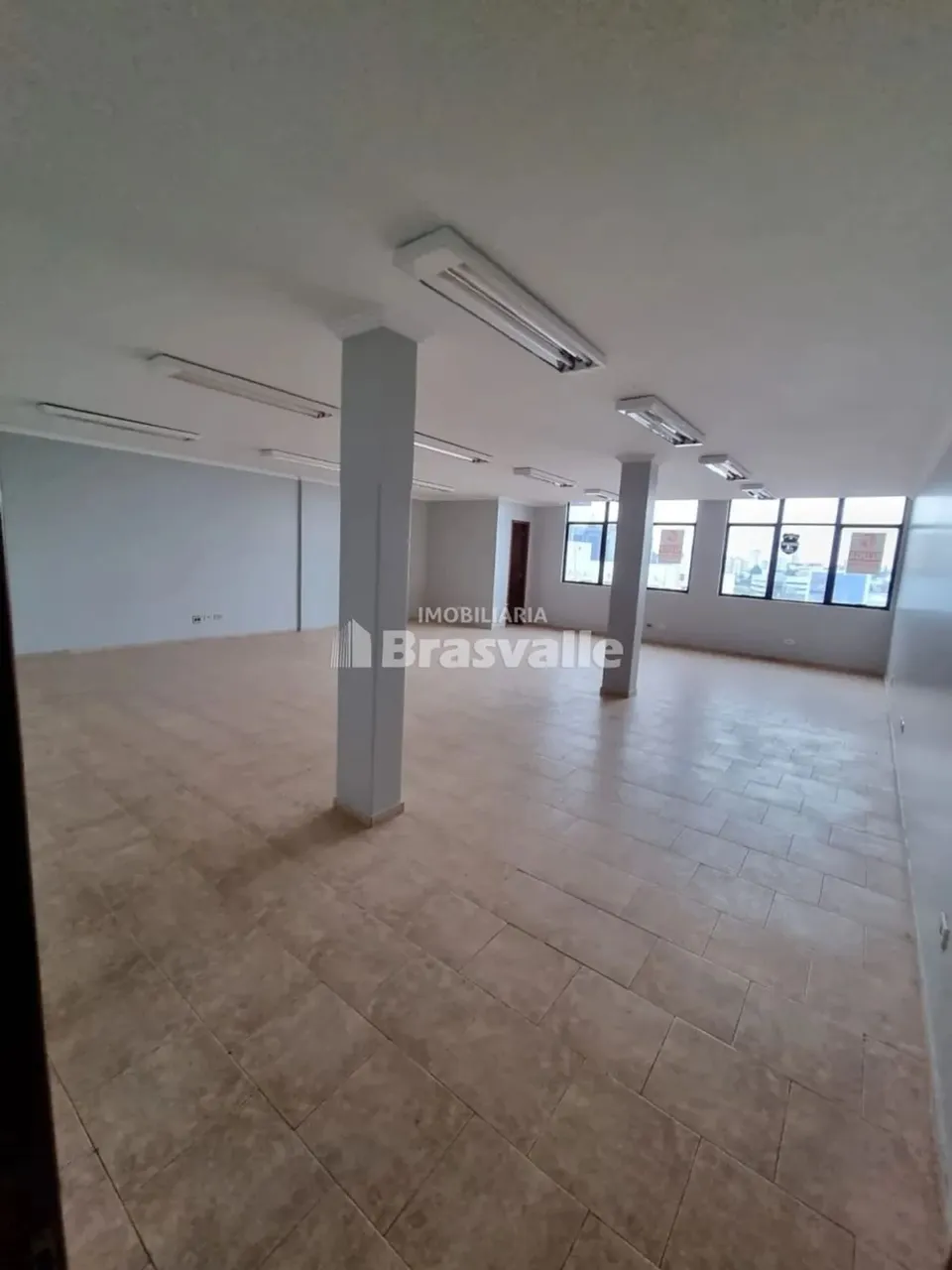 Sala para alugar no bairro Centro