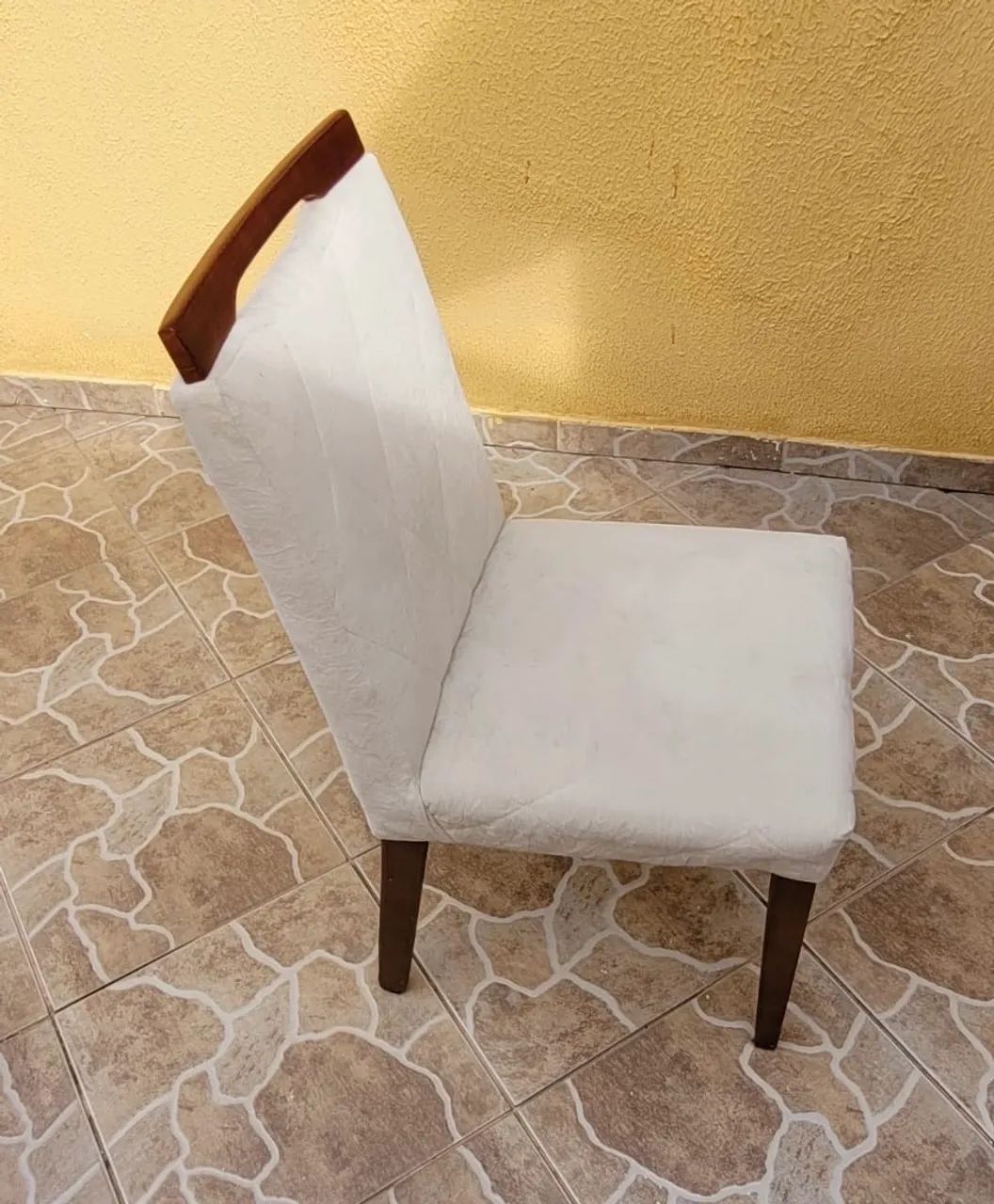 Conjunto com duas cadeiras estofadas - Foto 3