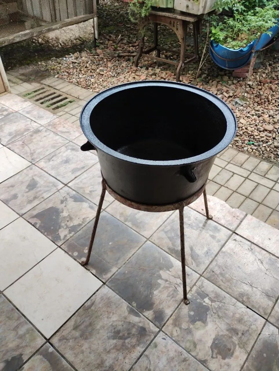 Panela em ferro fundido 45 litros - Foto 2
