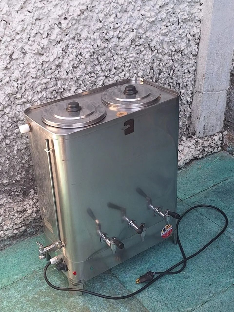 CAFETEIRA INDUSTRIAL UNIVERSAL 20 L 220V