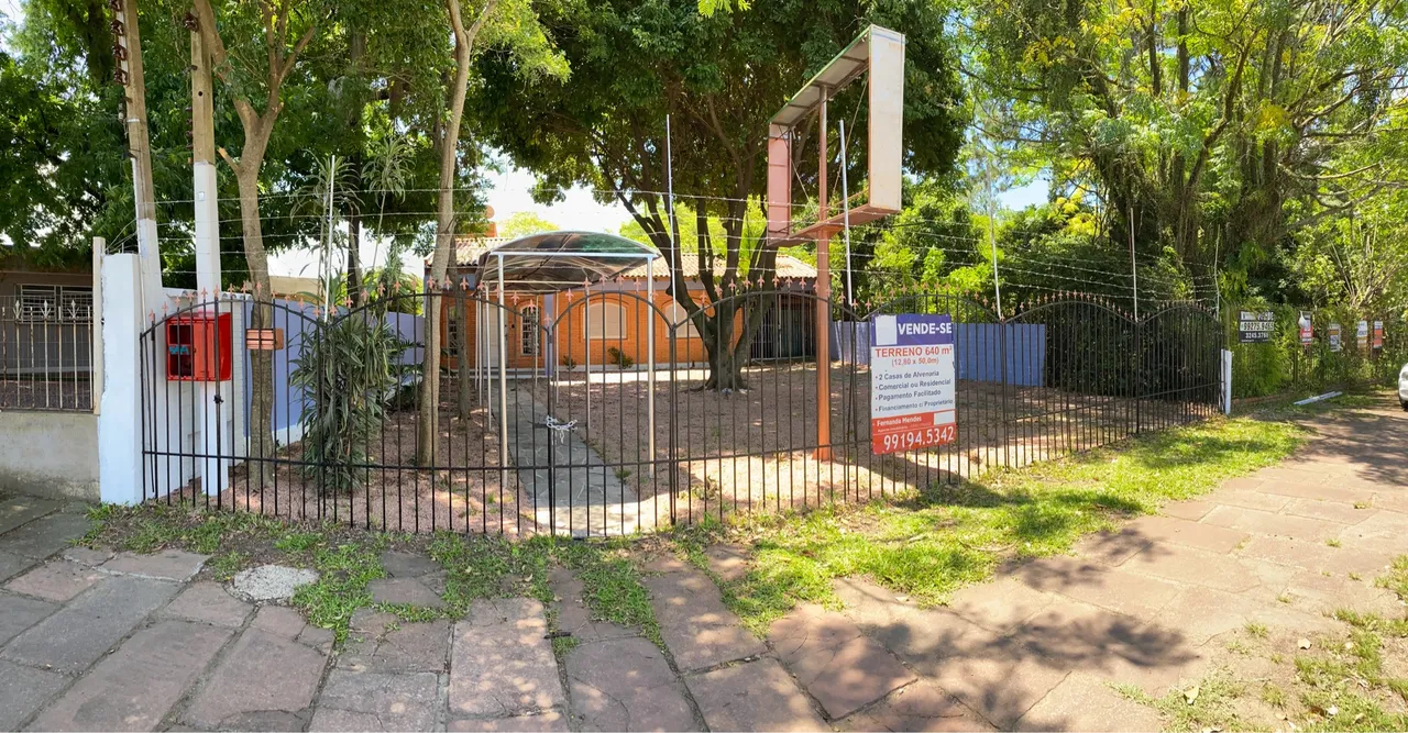 Casa na Avenida de Ipanema (Enorme Terreno)