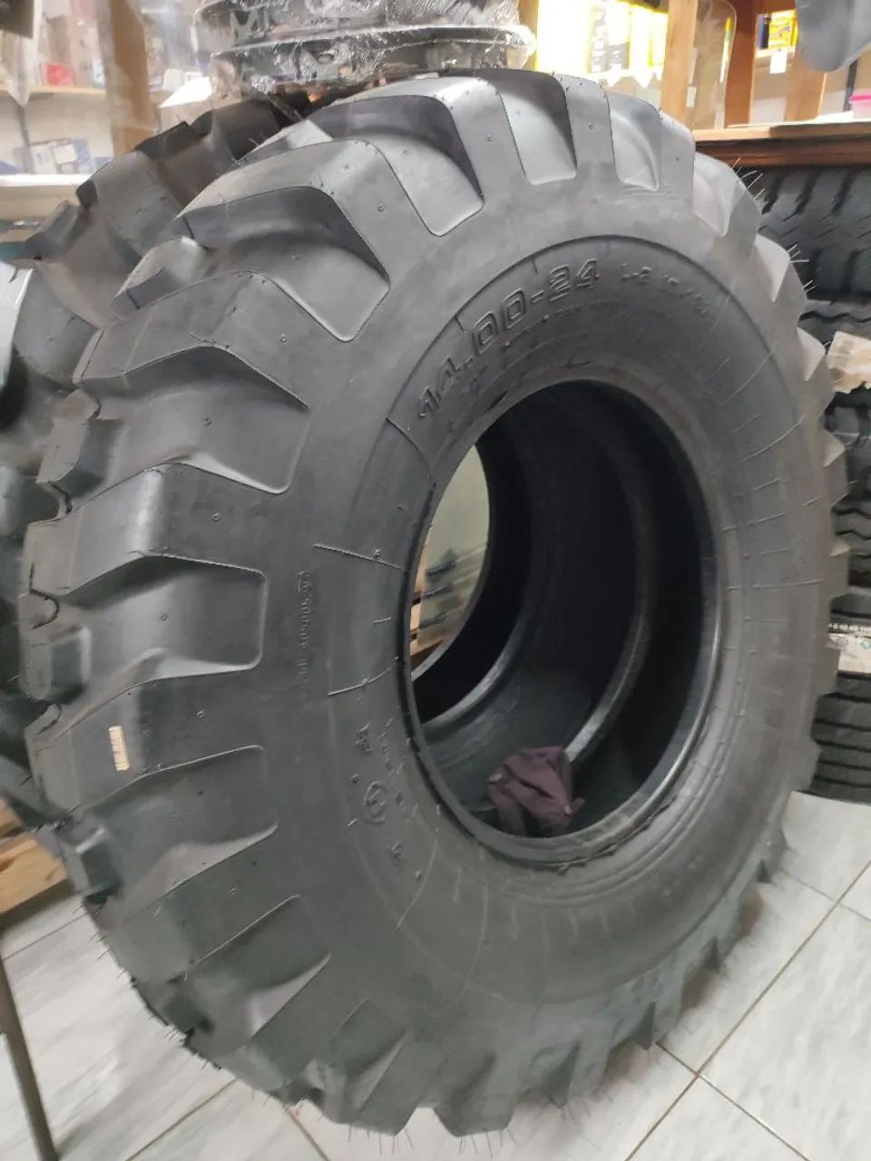 Pneu Trator Patrol 14.00-24