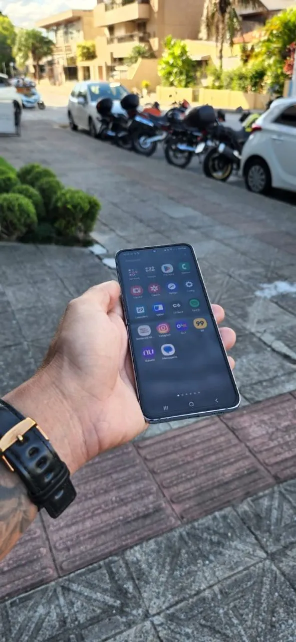 Samsung flip 4