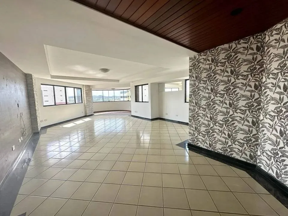 Apartamento de 269m² com 4 suítes + D.C.E. no bairro de calendário em Natal RN