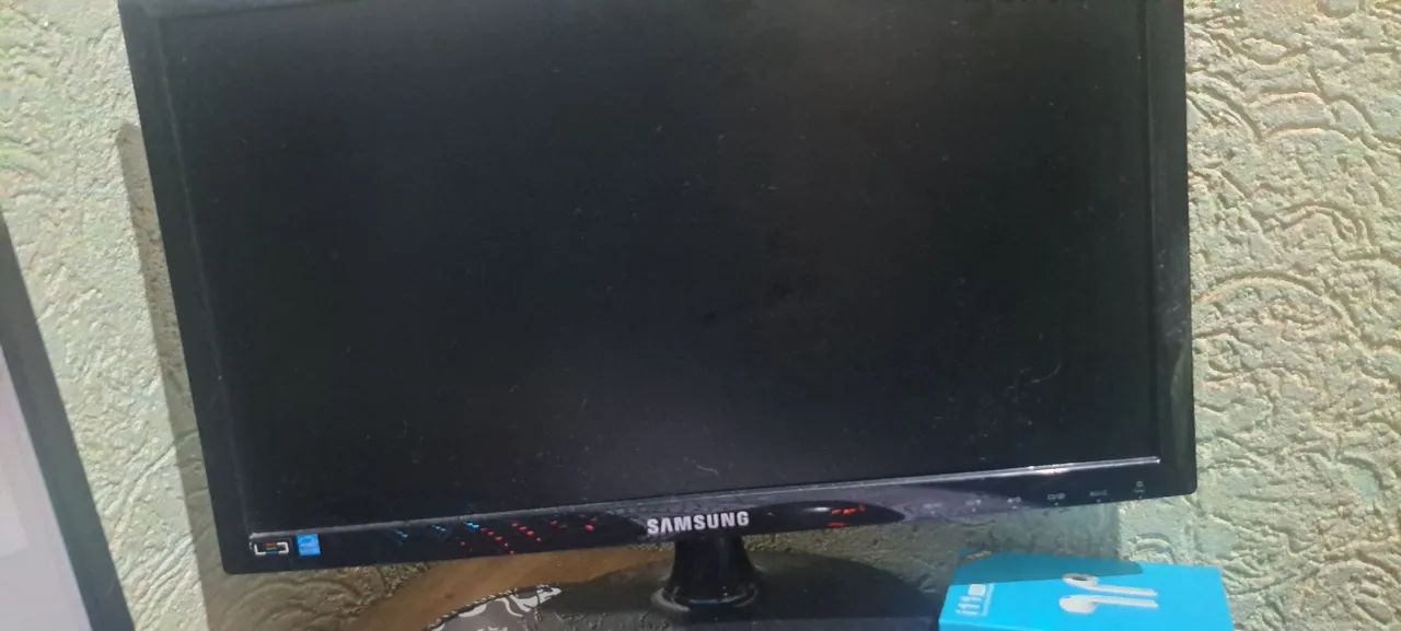 Monitor Samsung LEIA A DESCRIÇÃO