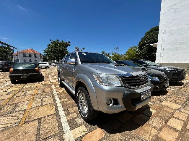 Toyota Hilux CD SRV D4-d 4X4 3.0 TDI Diesel AUT 2015 - Foto 6