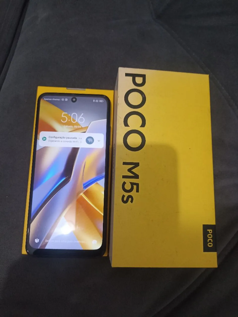 Vendo Poco M5S na caixa "Aceito cartão"