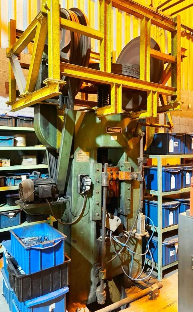 Prensa de Fricção Jundiaí 100 toneladas - JCE02