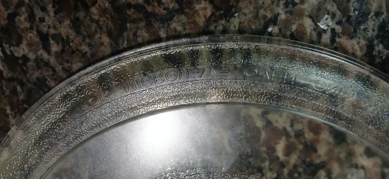 Prato para micro-ondas acima de 30 litros - Foto 4