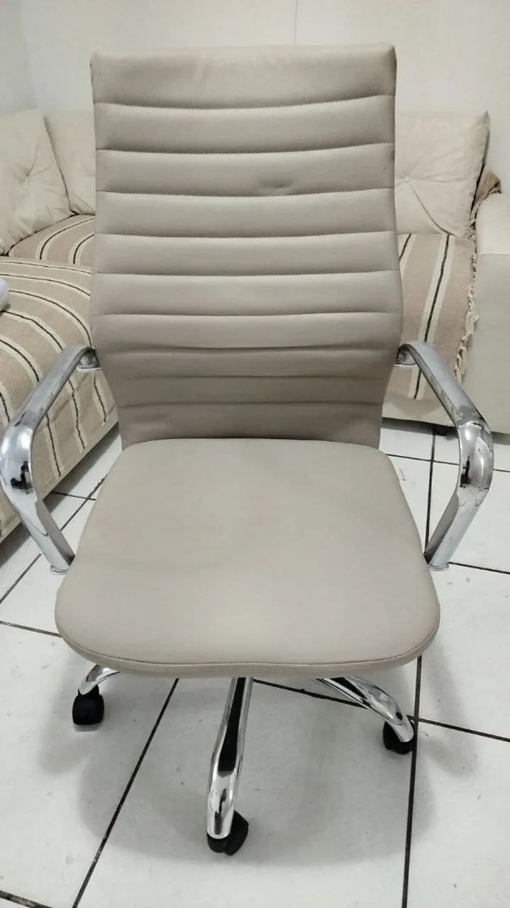 Cadeira de Escritório Tok e Stok
