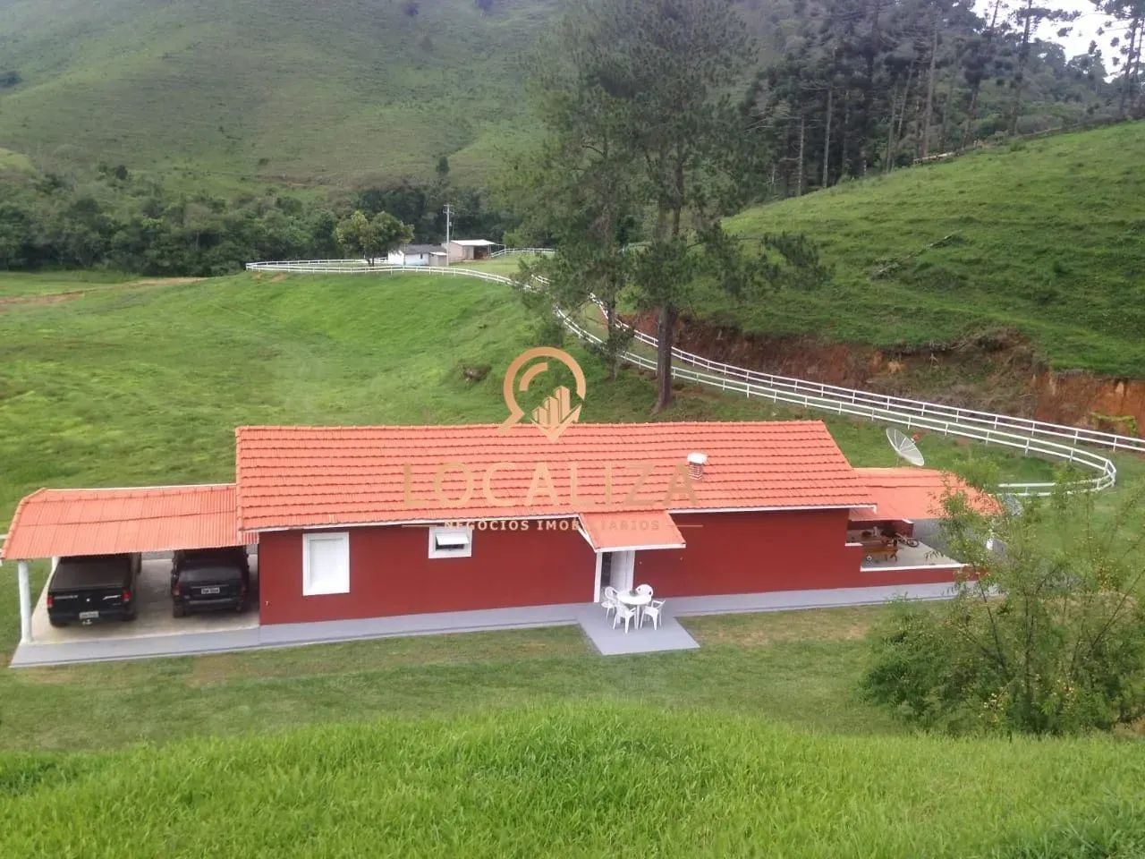 Fazenda à venda em Bananal-SP: 3 quartos, 2 suítes, 1 banheiro, 5 vagas, 1.040.600m² de ár