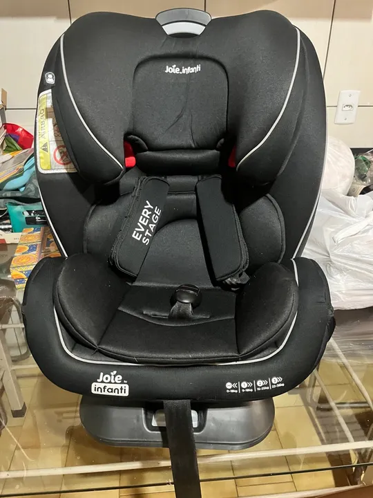 Cadeirinha de carro Joie Every Stage - Preta Isofix