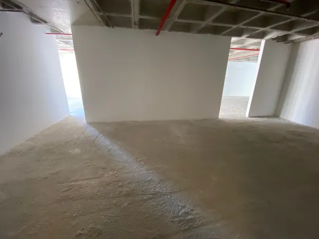 Salas comerciais - 94 m2 e 350 m2 de área privativa