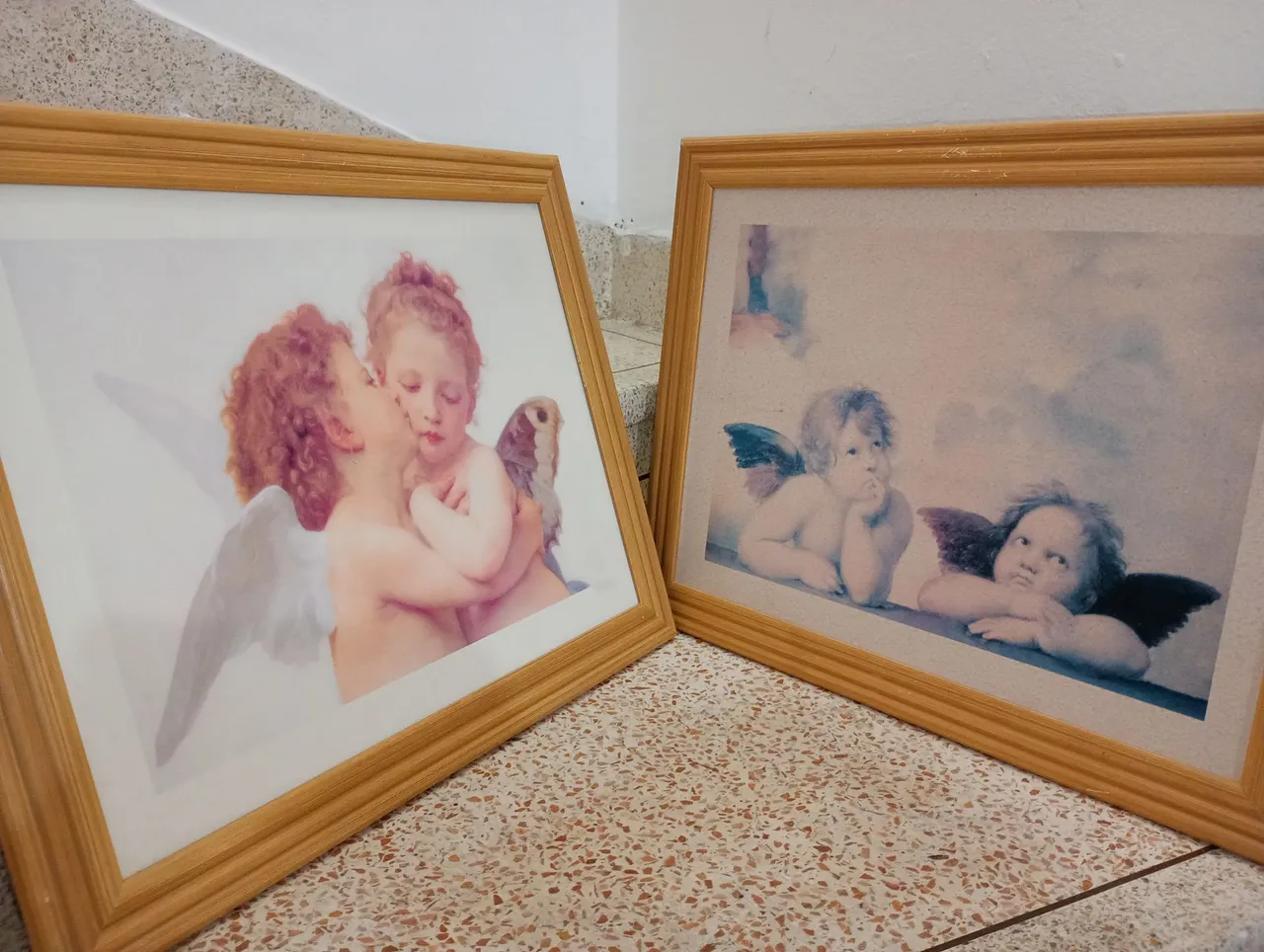 2 quadros de Anjos para decoração