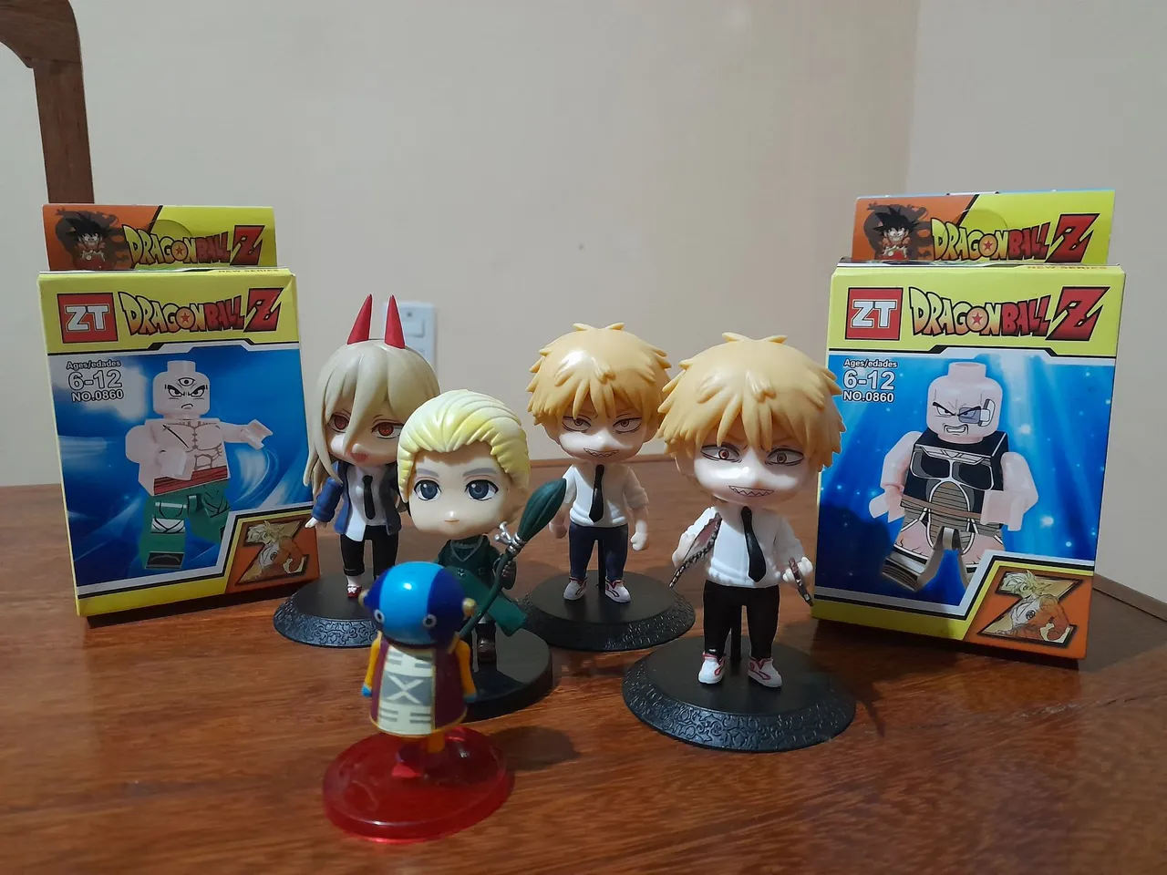 Action Figures Chainsaw Man e Dragon Ball Z