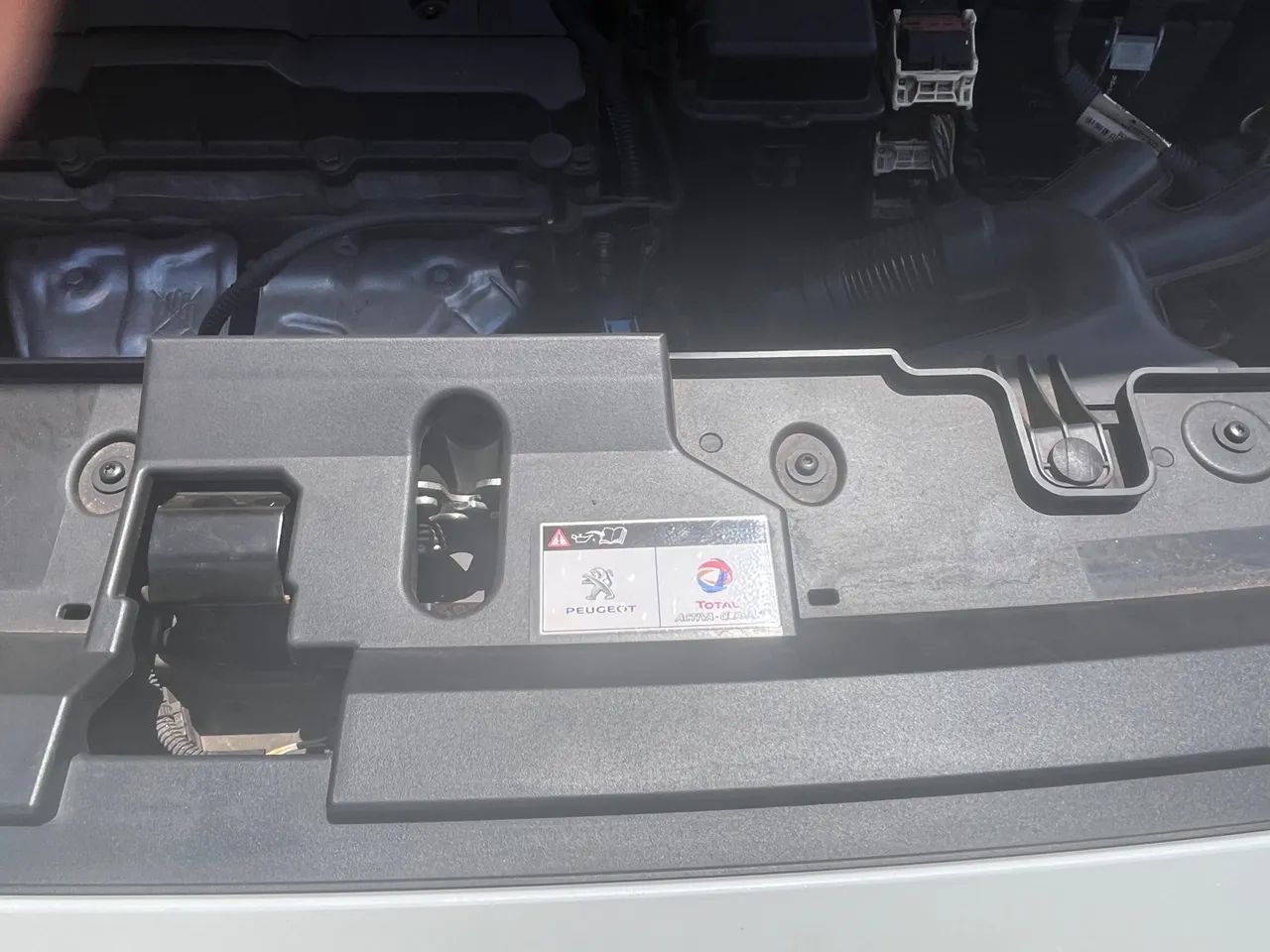 Peugeot 208 Allure Aut. 2022 - Foto 9