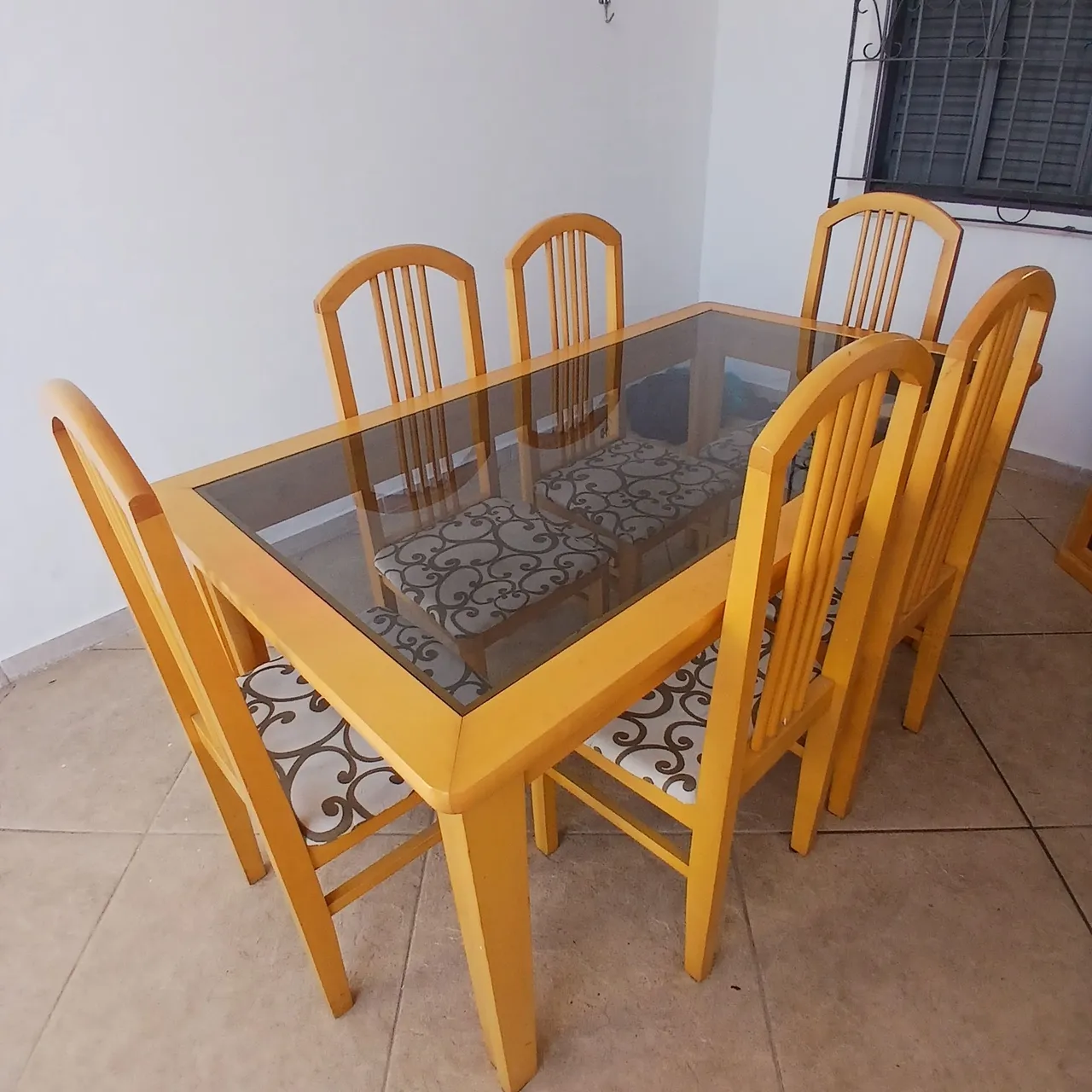 Conjunto de Mesa de Jantar com 6 Cadeiras