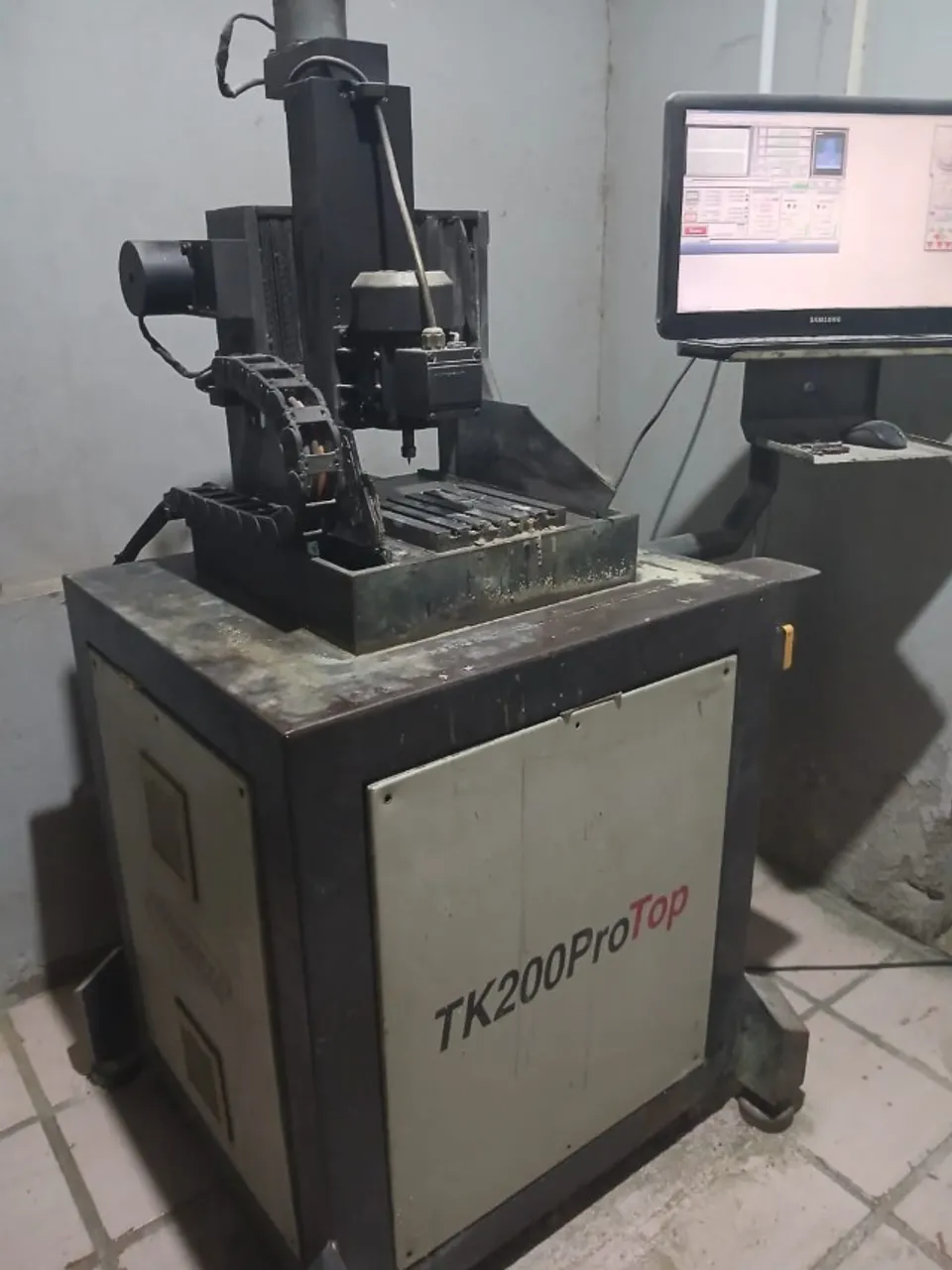 Cnc Tecnobras TK 200Pro top