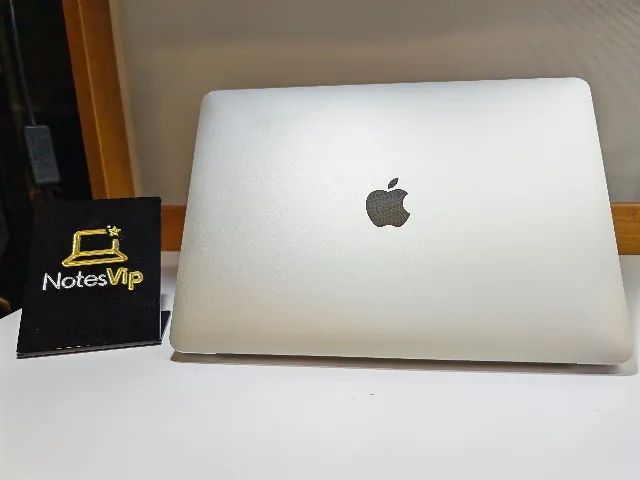 Apple MacBook Pro 2022 M2 8GB 256GBシルバー Portátil Apple MacBook Pro 2022 13.3