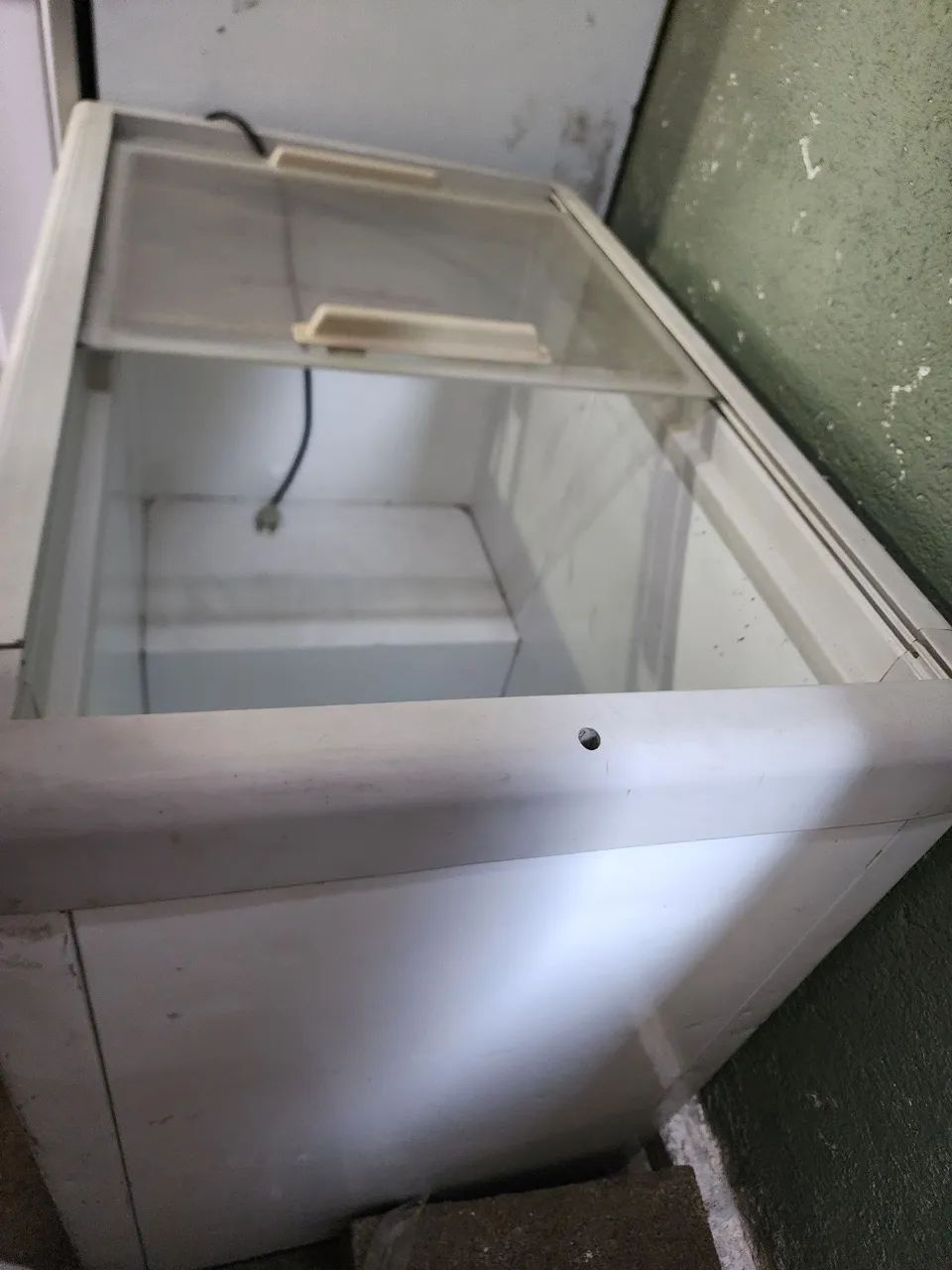 Freezer Tampa d Vidro Congelador 300l - Foto 4