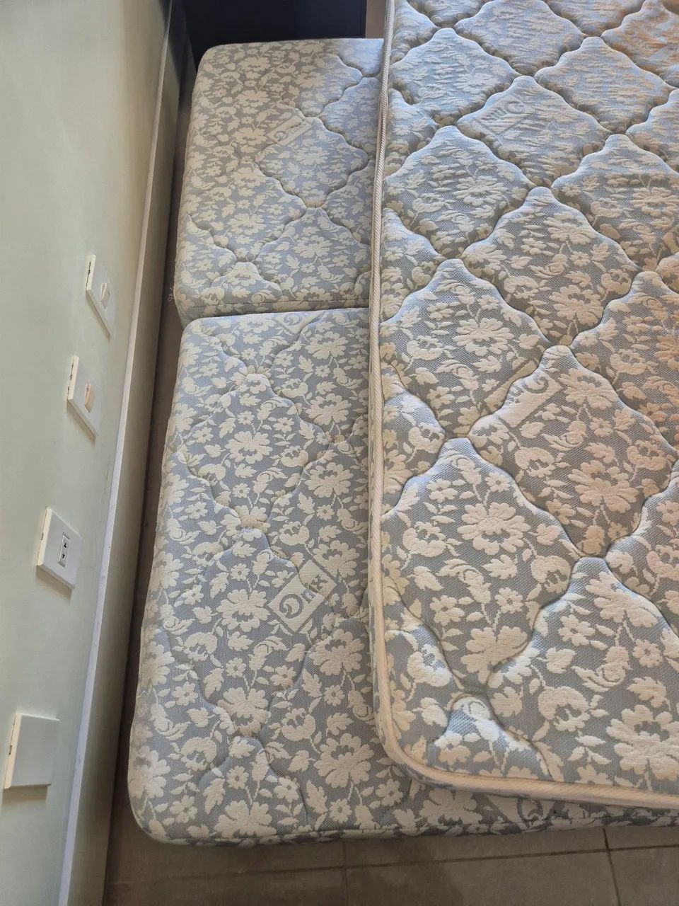 Conjunto Cama Box King Size Ônix Versailles usado - Foto 5
