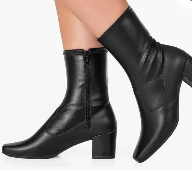 Botas Femininas Cano Curto - Elegância e Conforto