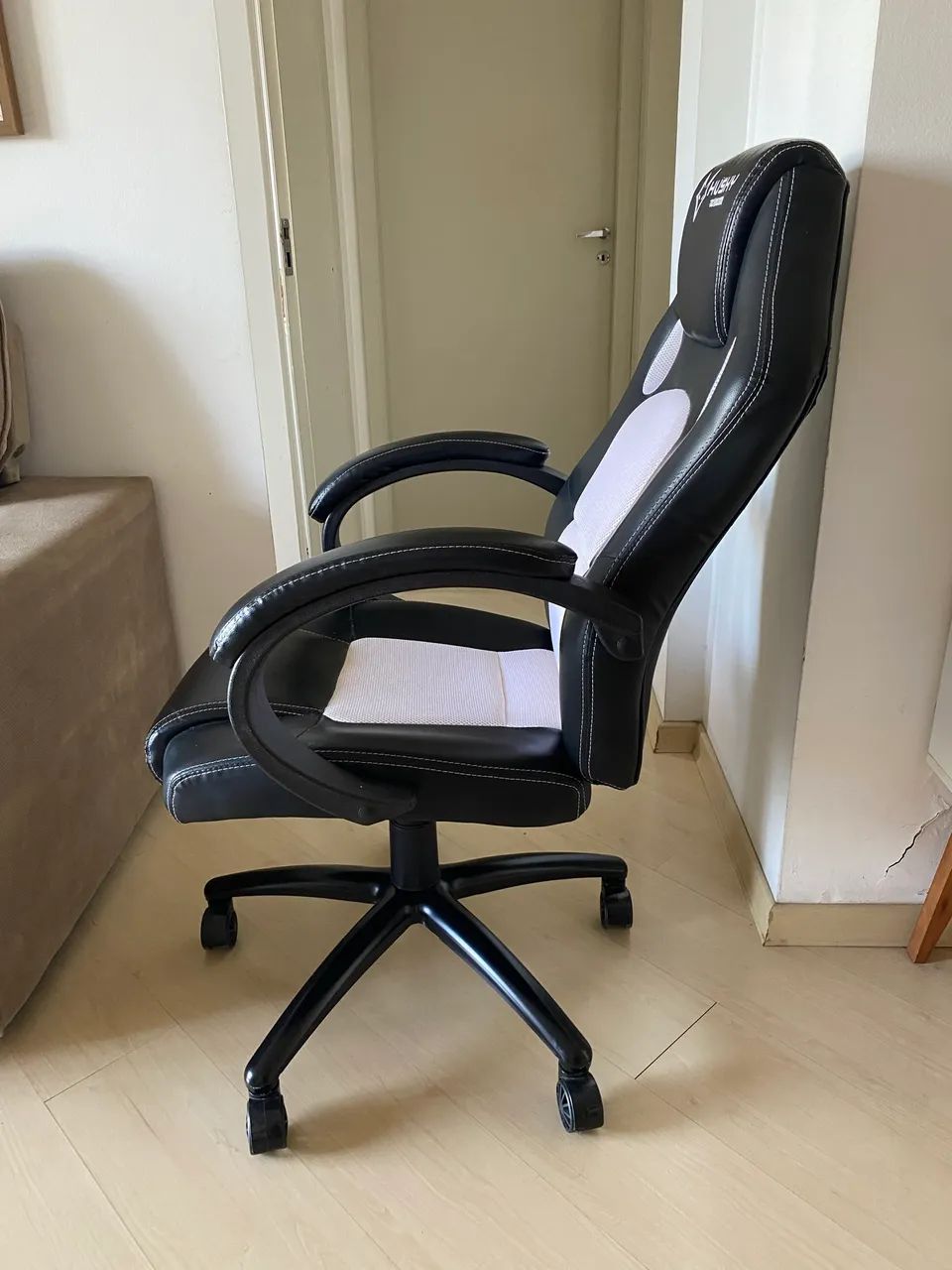 Cadeira Gamer Husky Preto e Branco - Foto 2