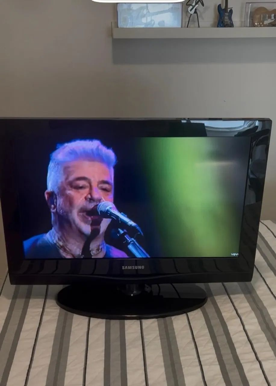 TV 26" LCD Samsung Modelo LN26C350D1 - Funcionando perfeitamente - Foto 2