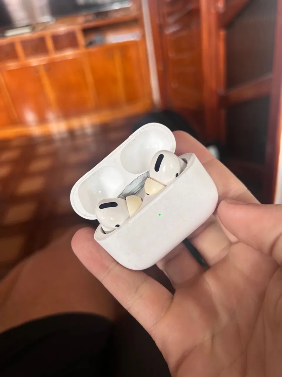 Airpods Pro - 2 LEIAM !!!! funciona os 2