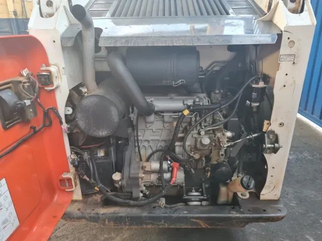 Minicarregadeira Bobcat S450 Ano 2024 Com 661.7hs C Ar Cond - Foto 5