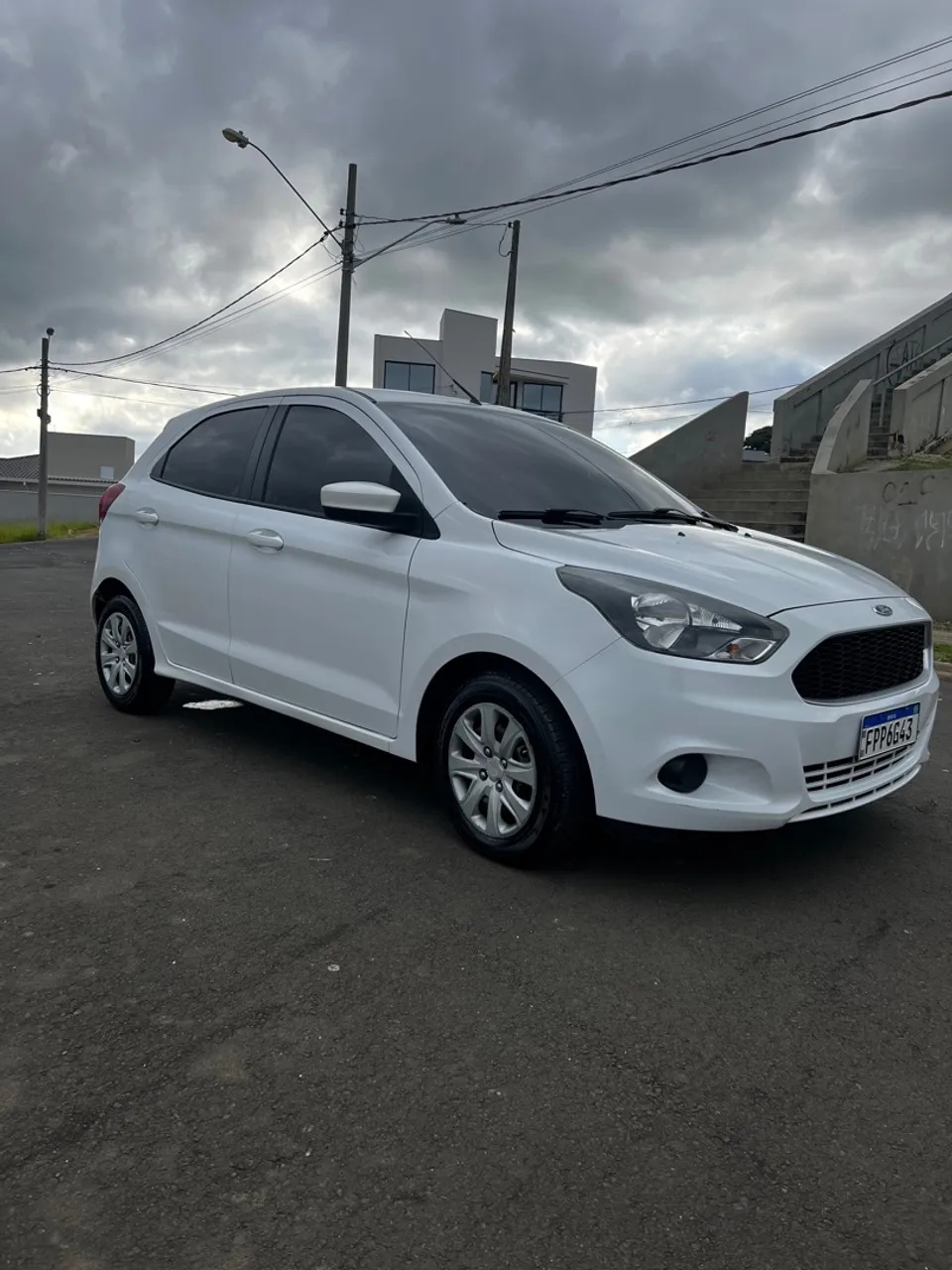 Ford KA 2015 Completo - CARRO DE MULHER, BAIXO KM