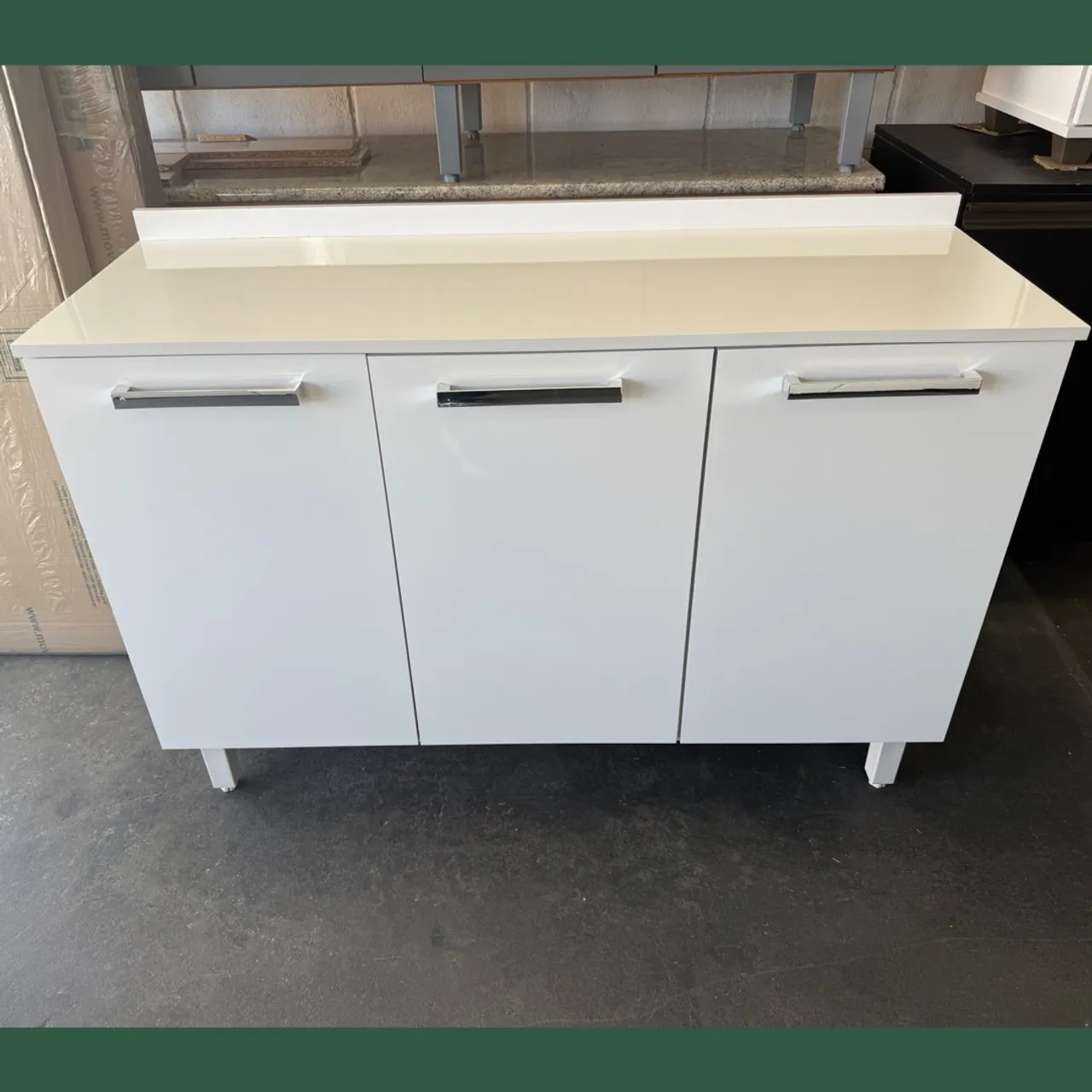 Armário Branco com 3 Portas - entrego hoje 